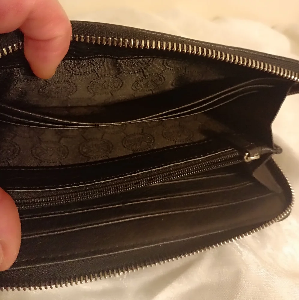Michael Kors black pebbled leather accordion zippered wallet